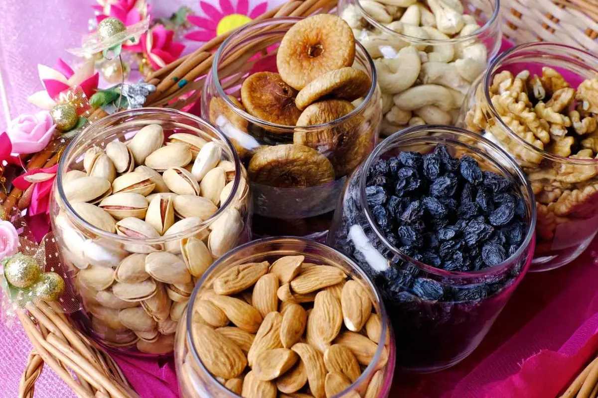 चैत्र नवरात्र में उपवास के दौरान खाएं ये पांच ड्राई फ्रूट्स, रहेंगे स्वस्थ